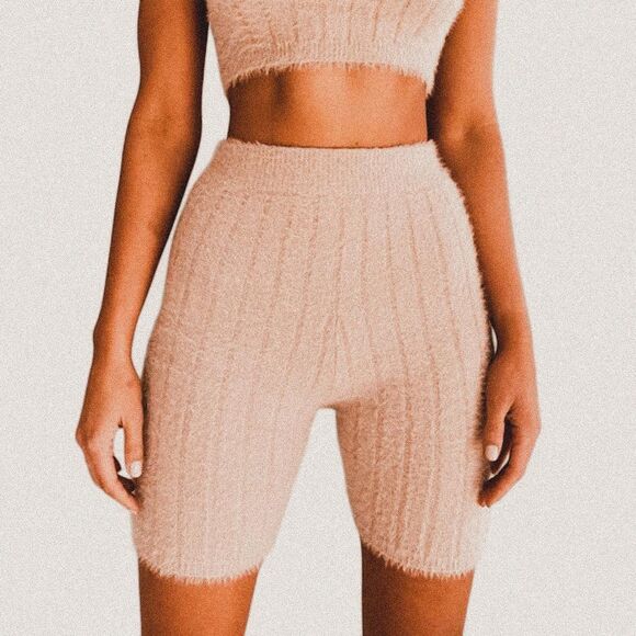 Meshki Ella Fluffy Stripe Bike Shorts | Cream Cozy Chic / Y2K Athleisure XL NWT - Picture 1 of 6